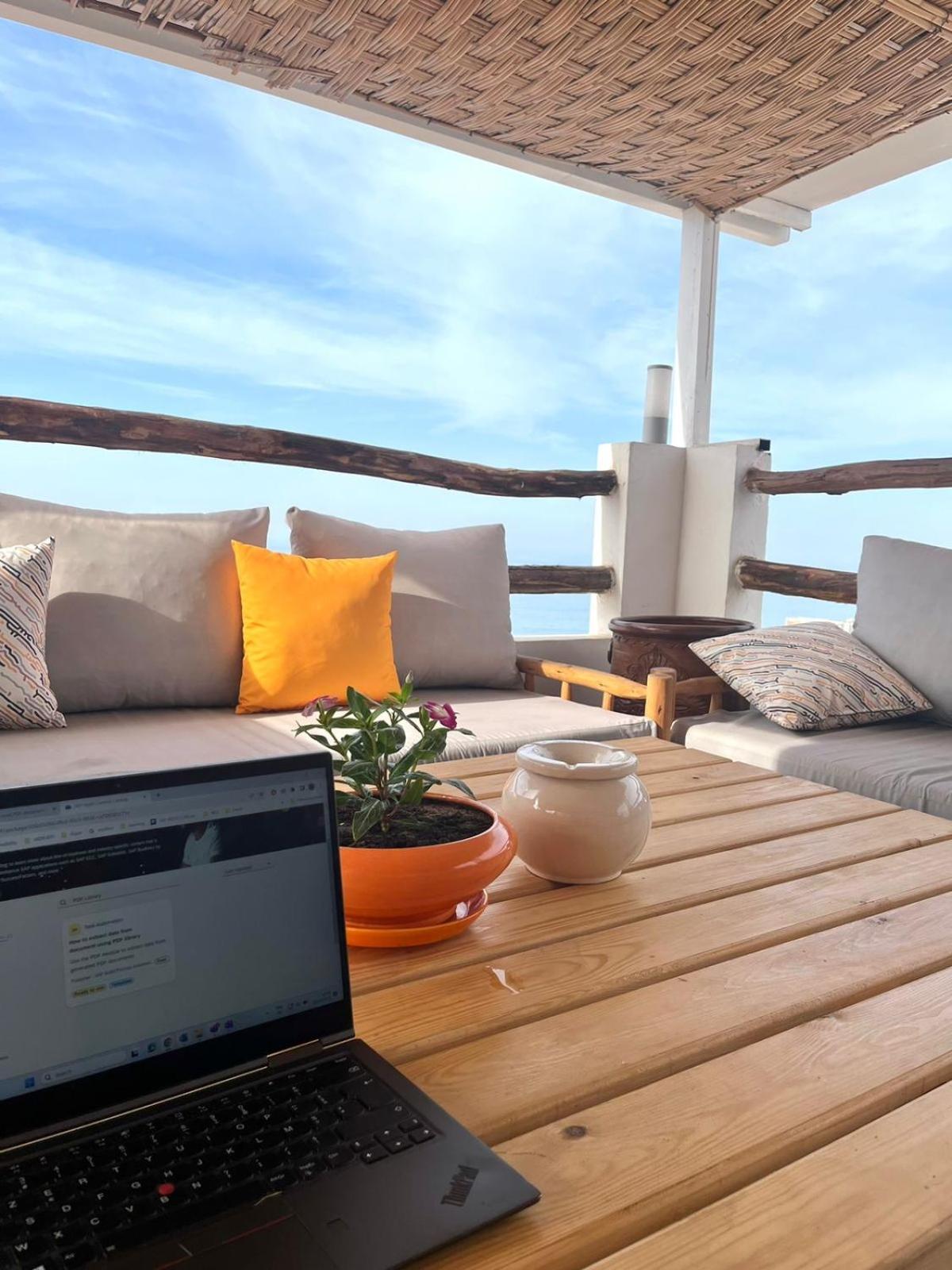 Bigblue Surf Hostel & Coworking Space - Taghazout (Adults Only) Azazoul Экстерьер фото