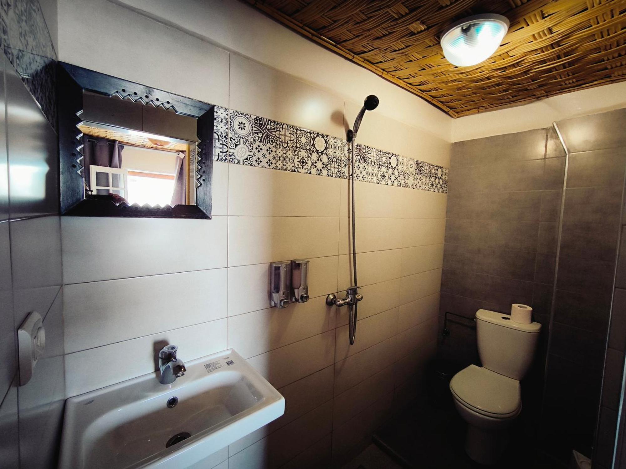 Bigblue Surf Hostel & Coworking Space - Taghazout (Adults Only) Azazoul Экстерьер фото