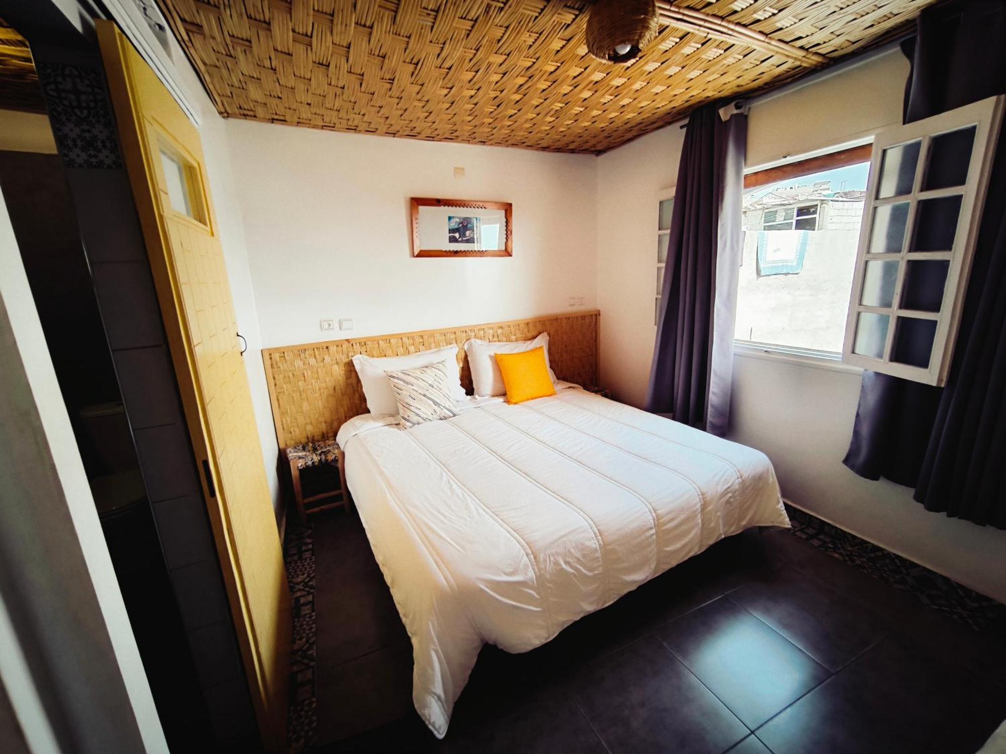 Bigblue Surf Hostel & Coworking Space - Taghazout (Adults Only) Azazoul Экстерьер фото