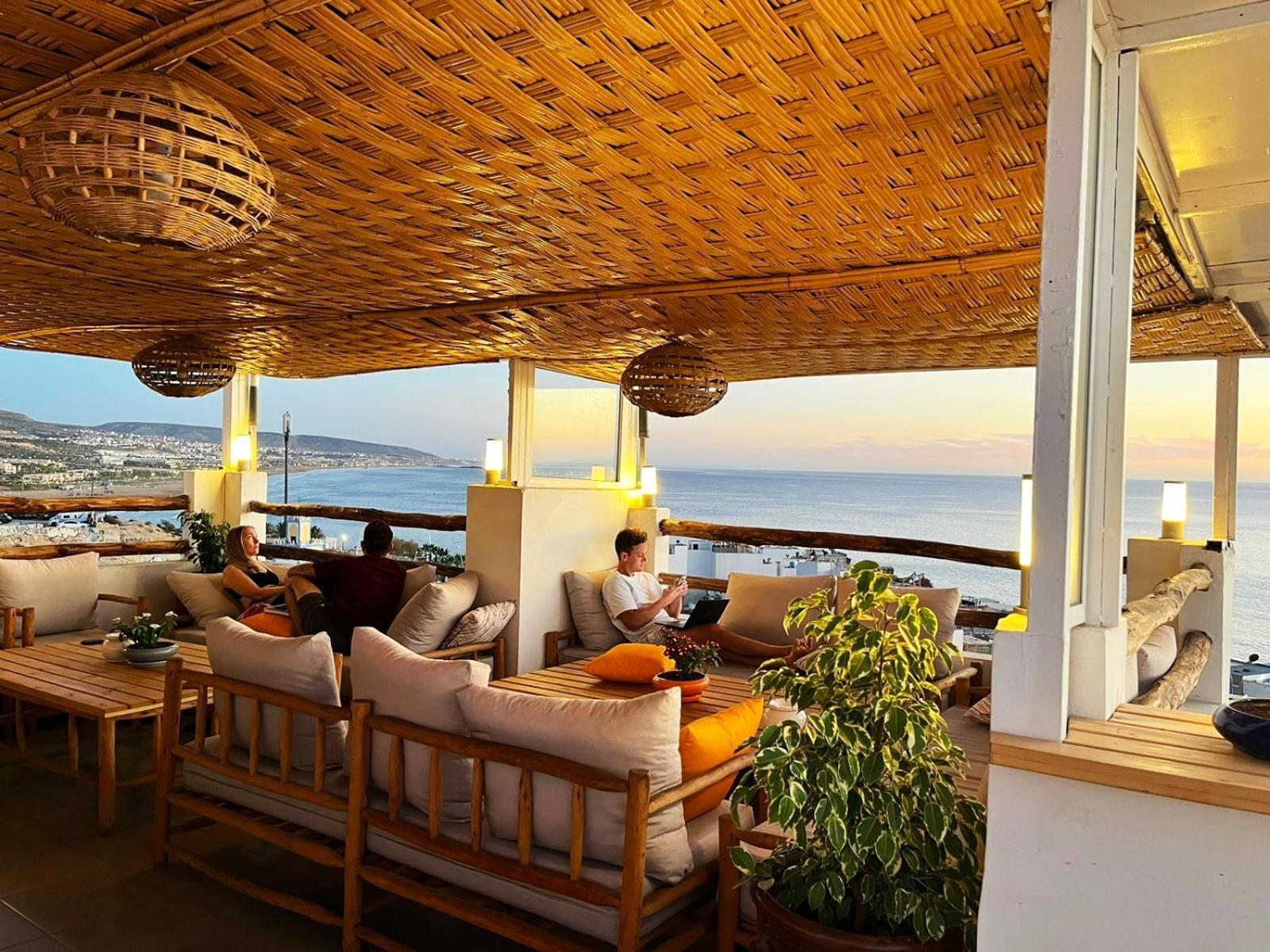 Bigblue Surf Hostel & Coworking Space - Taghazout (Adults Only) Azazoul Экстерьер фото